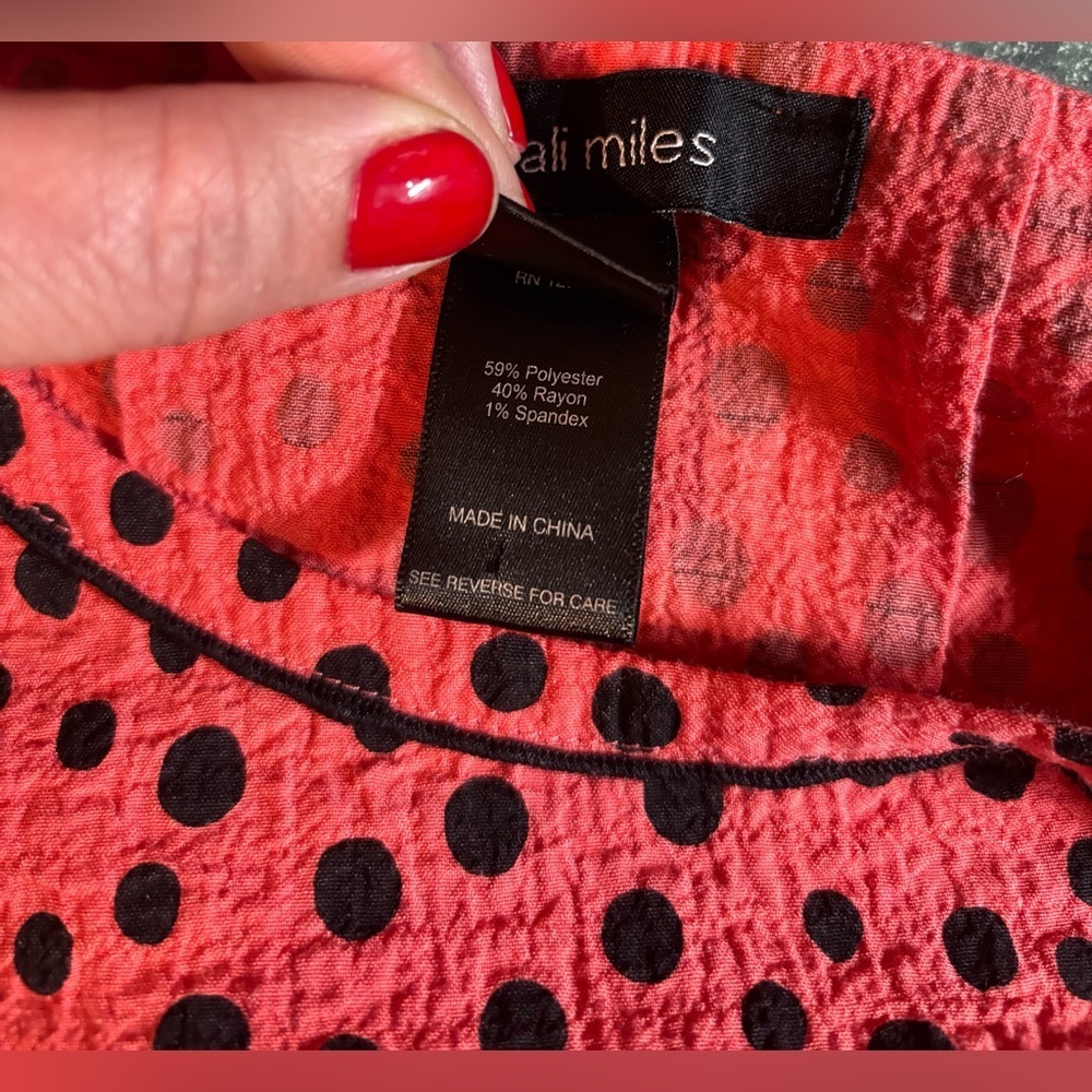 Ali Miles Polk A Dot Women’s Top Red/black Some Medium 3/4 Sleeve Art Colorful - Picture 4 of 6